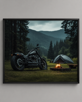 Quadro Decorativo Harley-Davidson em Acampamento na Floresta